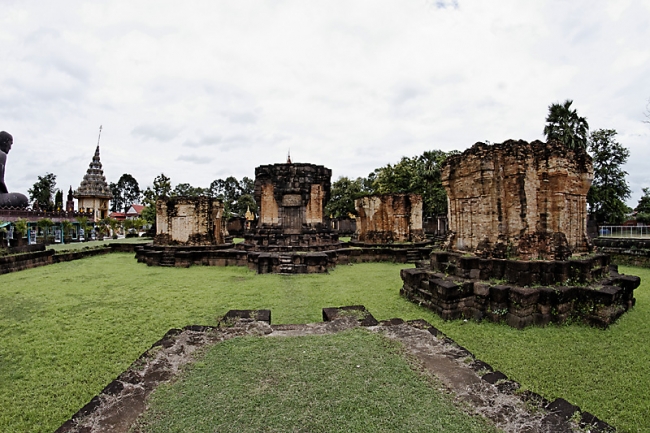 Prasat Sa Kamphaeng Yai-088